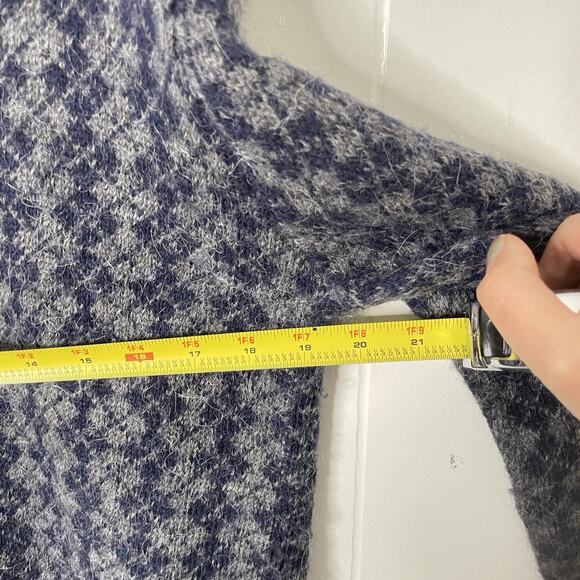 Vintage Newton Trading Sweater Size Medium Petite Wool Angora Argyle Heritage - Picture 4 of 5